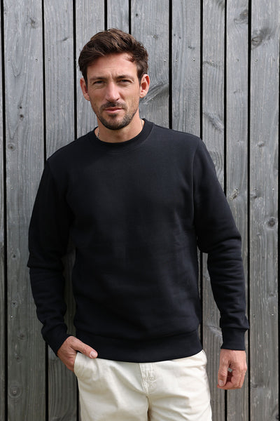 100 - Black
