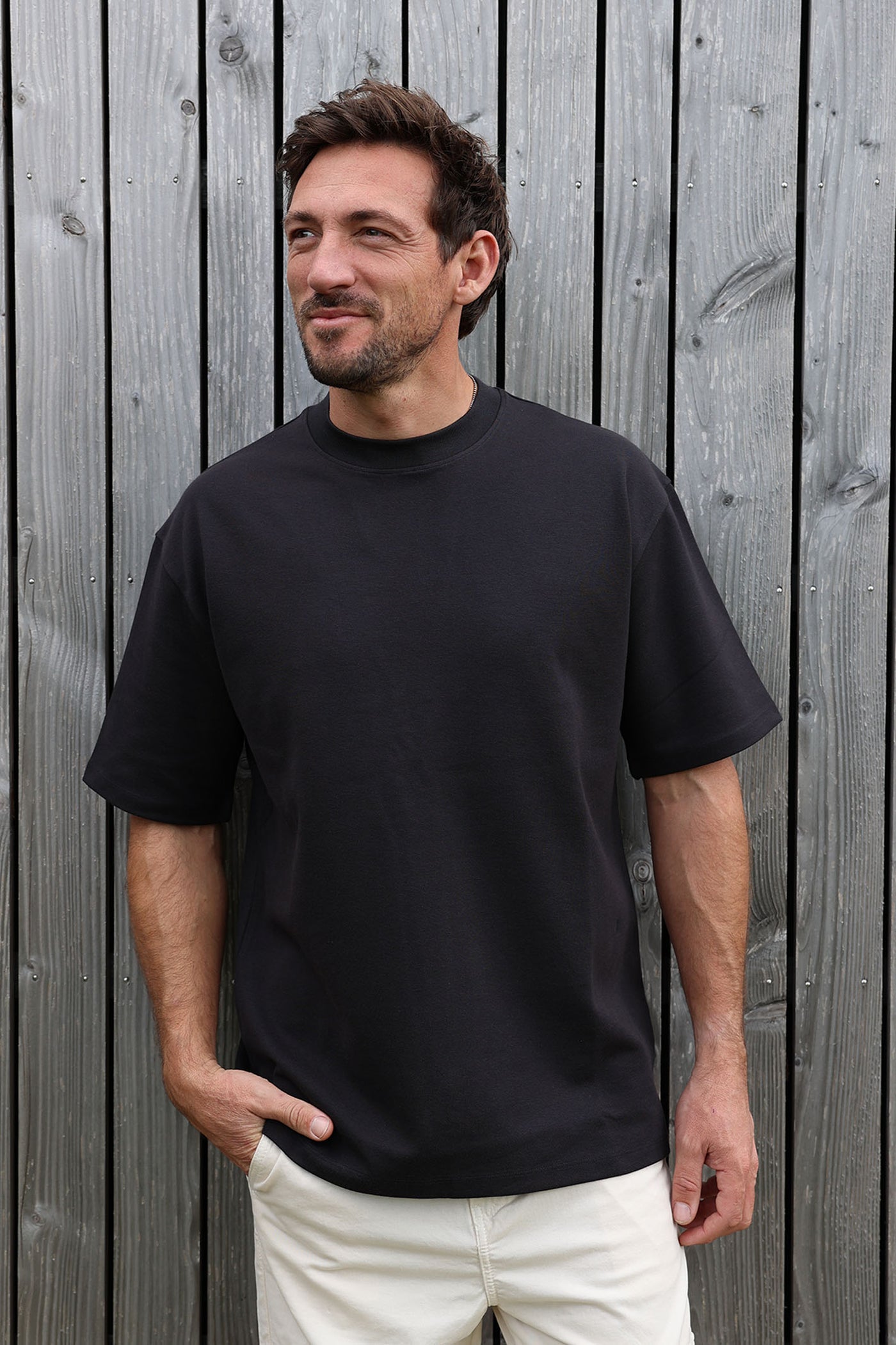100 - Black