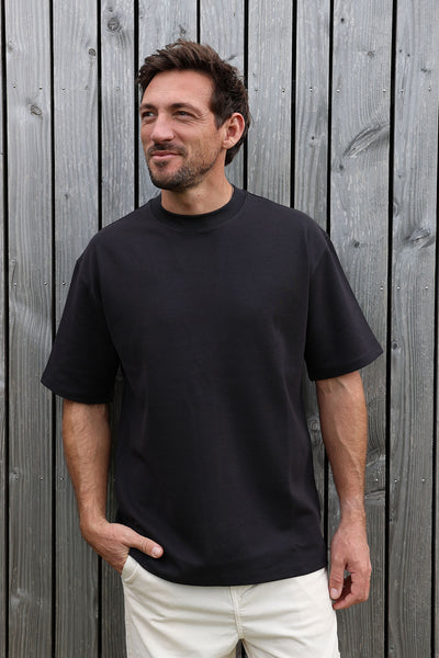 100 - Black
