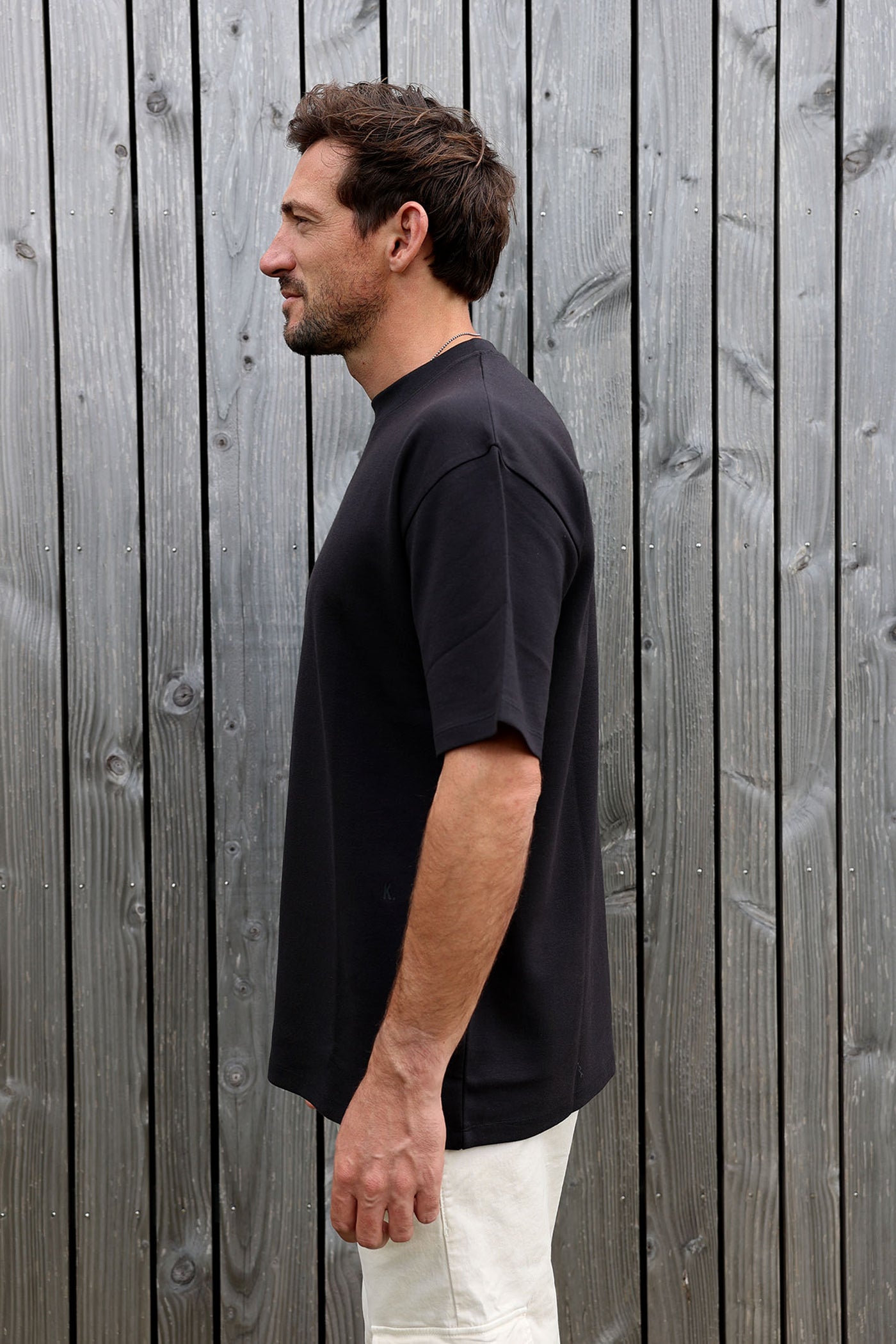 100 - Black