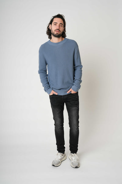 695 - China Blue