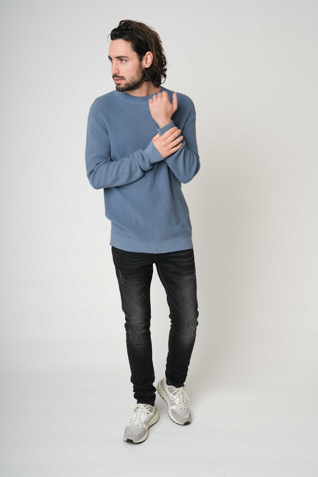 695 - China Blue